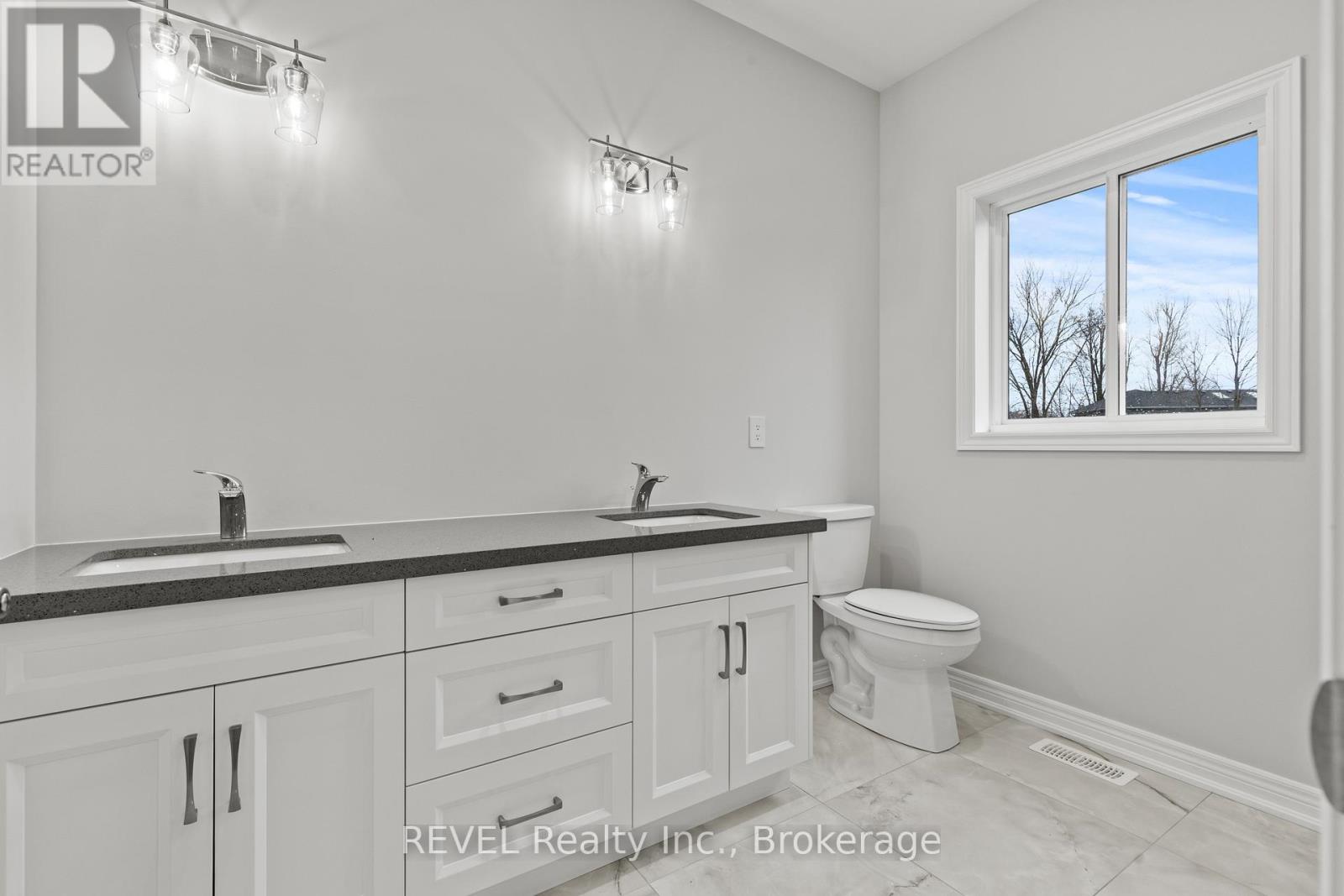 735 Dominion Road, Fort Erie, Ontario  L2A 1G9 - Photo 12 - X13248942