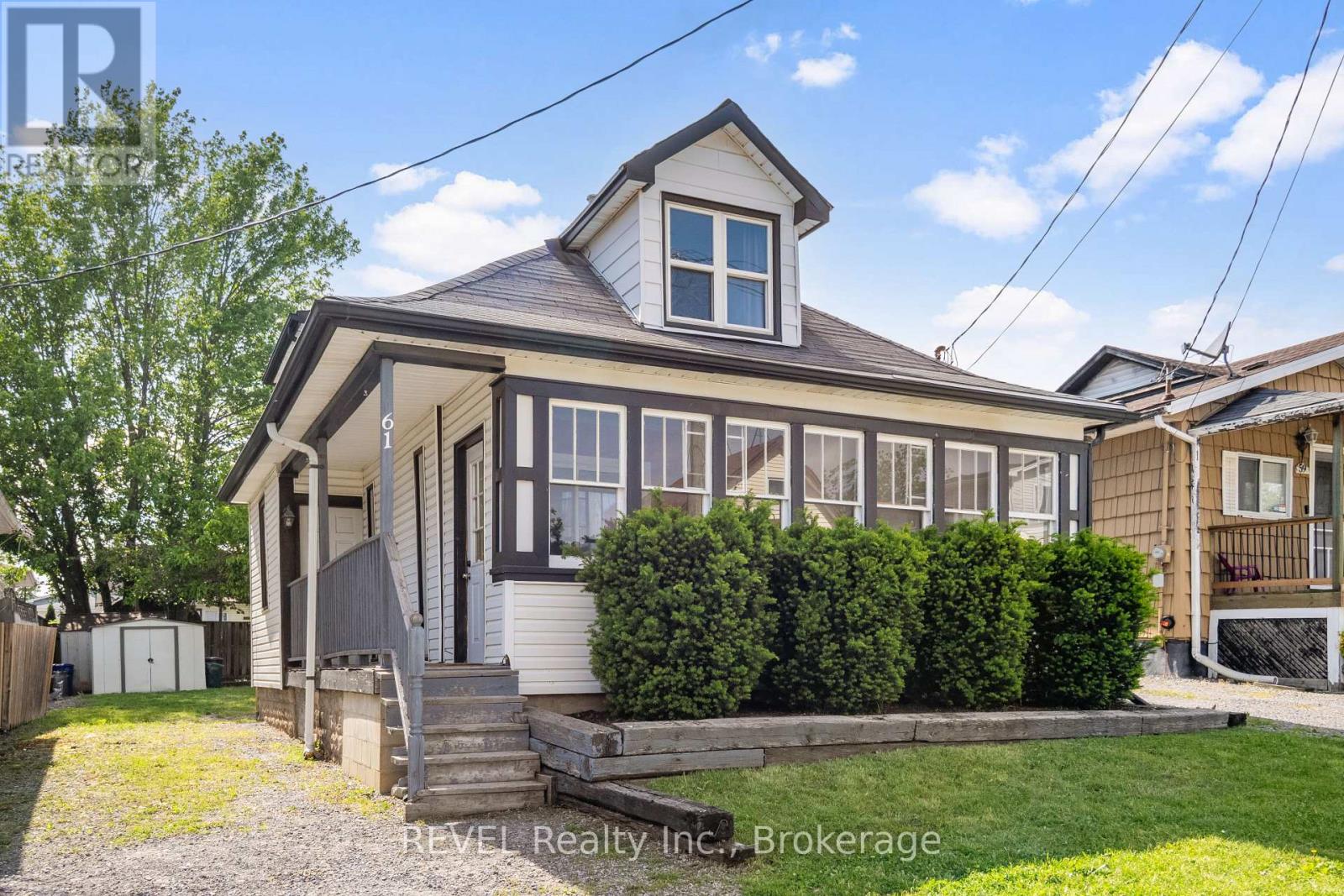 61 Patricia Street, Thorold, Ontario  L2V 3V9 - Photo 1 - X13249116