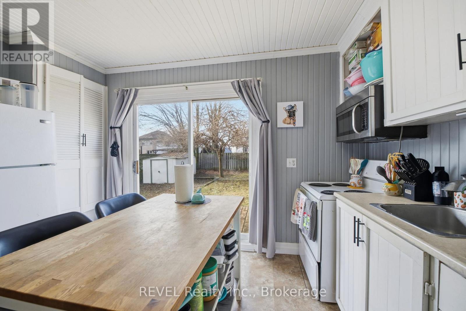 61 Patricia Street, Thorold, Ontario  L2V 3V9 - Photo 18 - X13249116