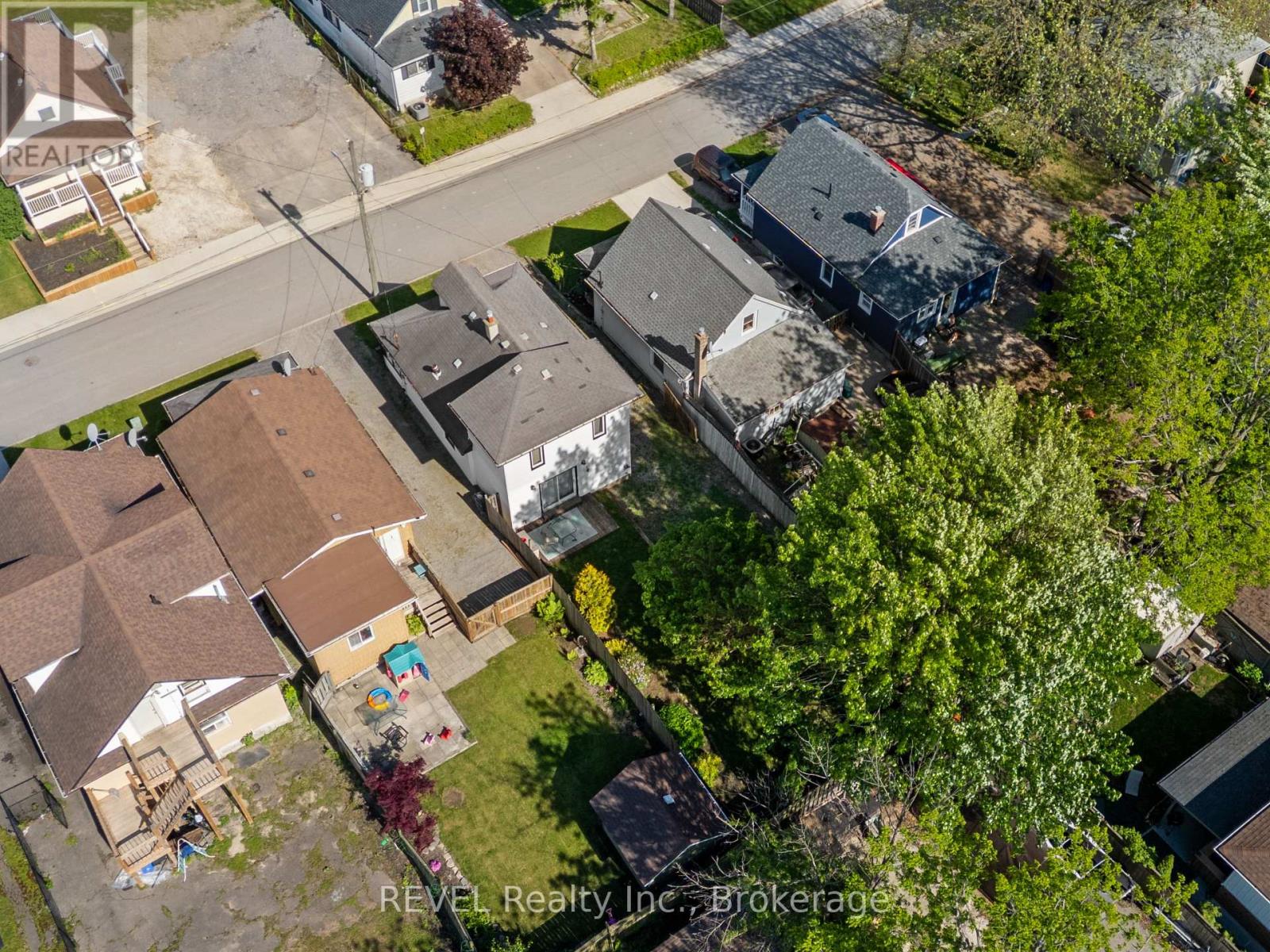 61 Patricia Street, Thorold, Ontario  L2V 3V9 - Photo 30 - X13249116