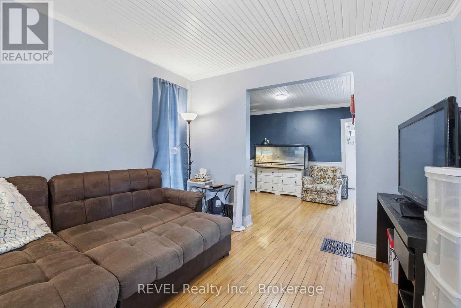 61 Patricia Street, Thorold, Ontario  L2V 3V9 - Photo 9 - X13249116