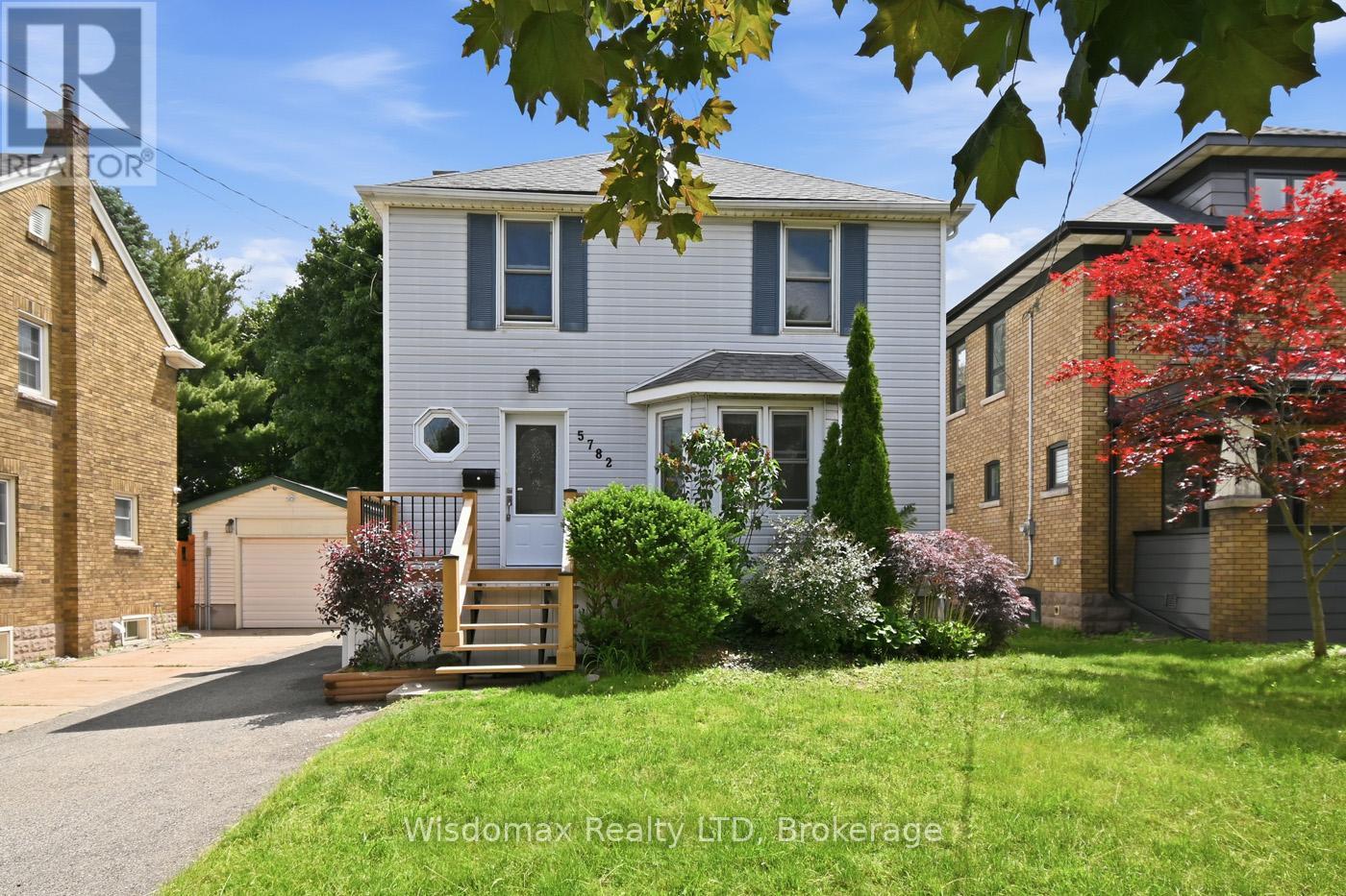 5782 Mouland Street, Niagara Falls, Ontario  L2G 5N7 - Photo 1 - X13412740