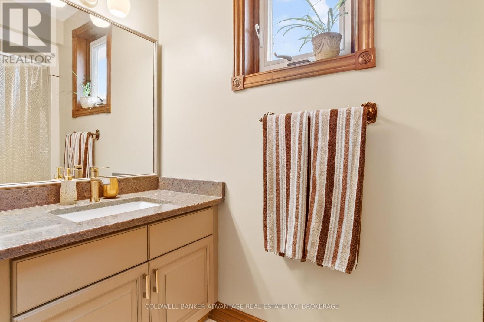 41 Adel Drive E, St. Catharines, Ontario  L2M 3W9 - Photo 15 - X13412742