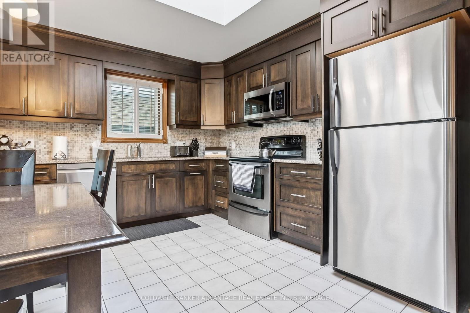 41 Adel Drive E, St. Catharines, Ontario  L2M 3W9 - Photo 2 - X13412742