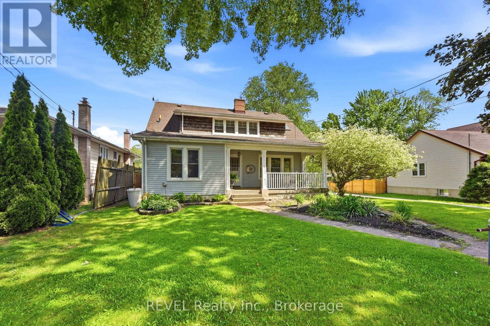 2732 Portage Road, Niagara Falls, Ontario  L2J 2J3 - Photo 1 - X13412798