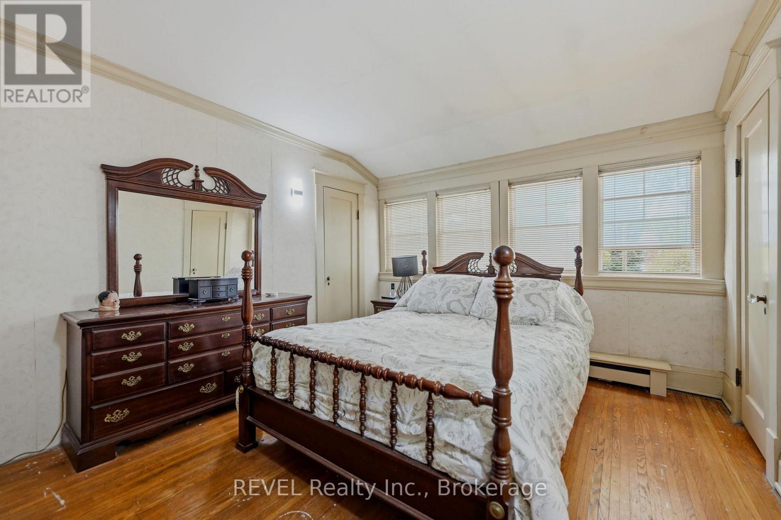 2732 Portage Road, Niagara Falls, Ontario  L2J 2J3 - Photo 29 - X13412798