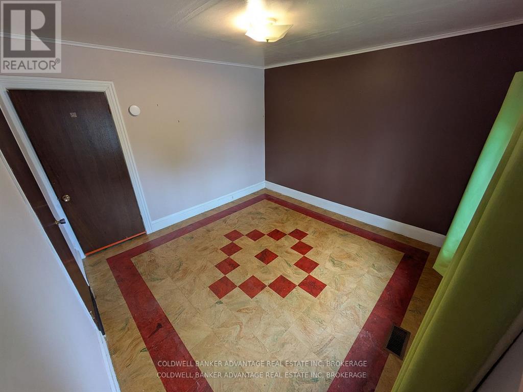 12 Empire Street, Welland, Ontario  L3B 2L2 - Photo 13 - X13413144