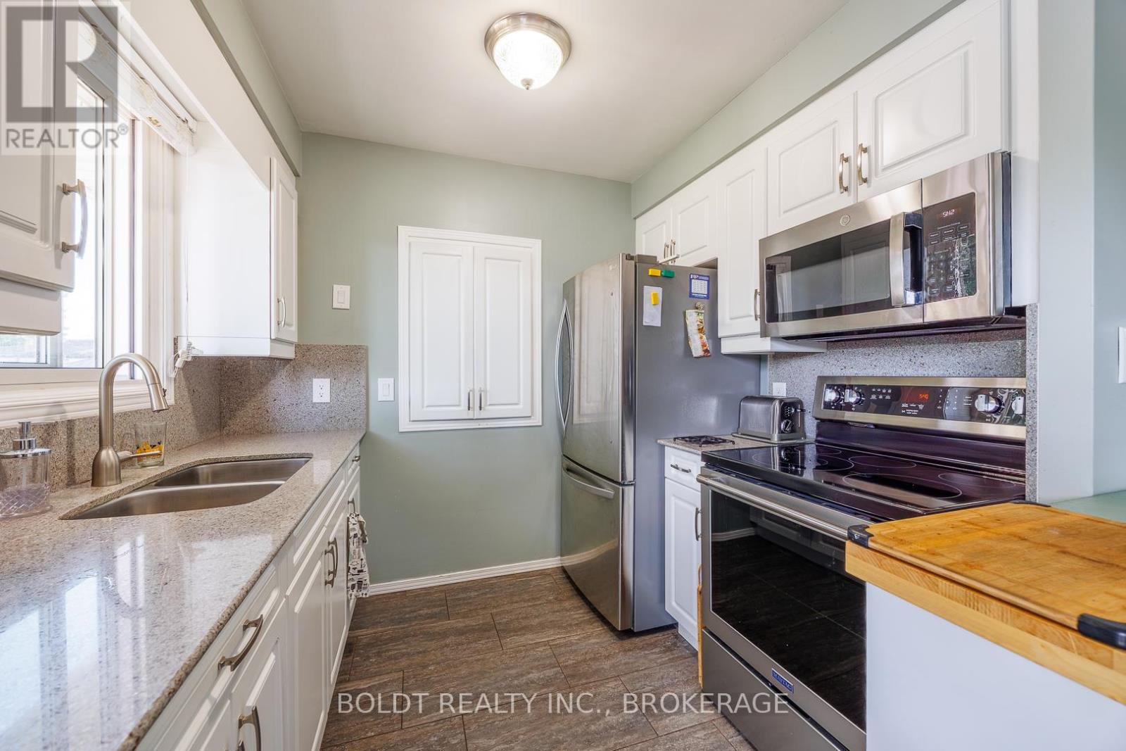 53 Huntley Crescent, St. Catharines, Ontario  L2M 6E5 - Photo 5 - X13413480