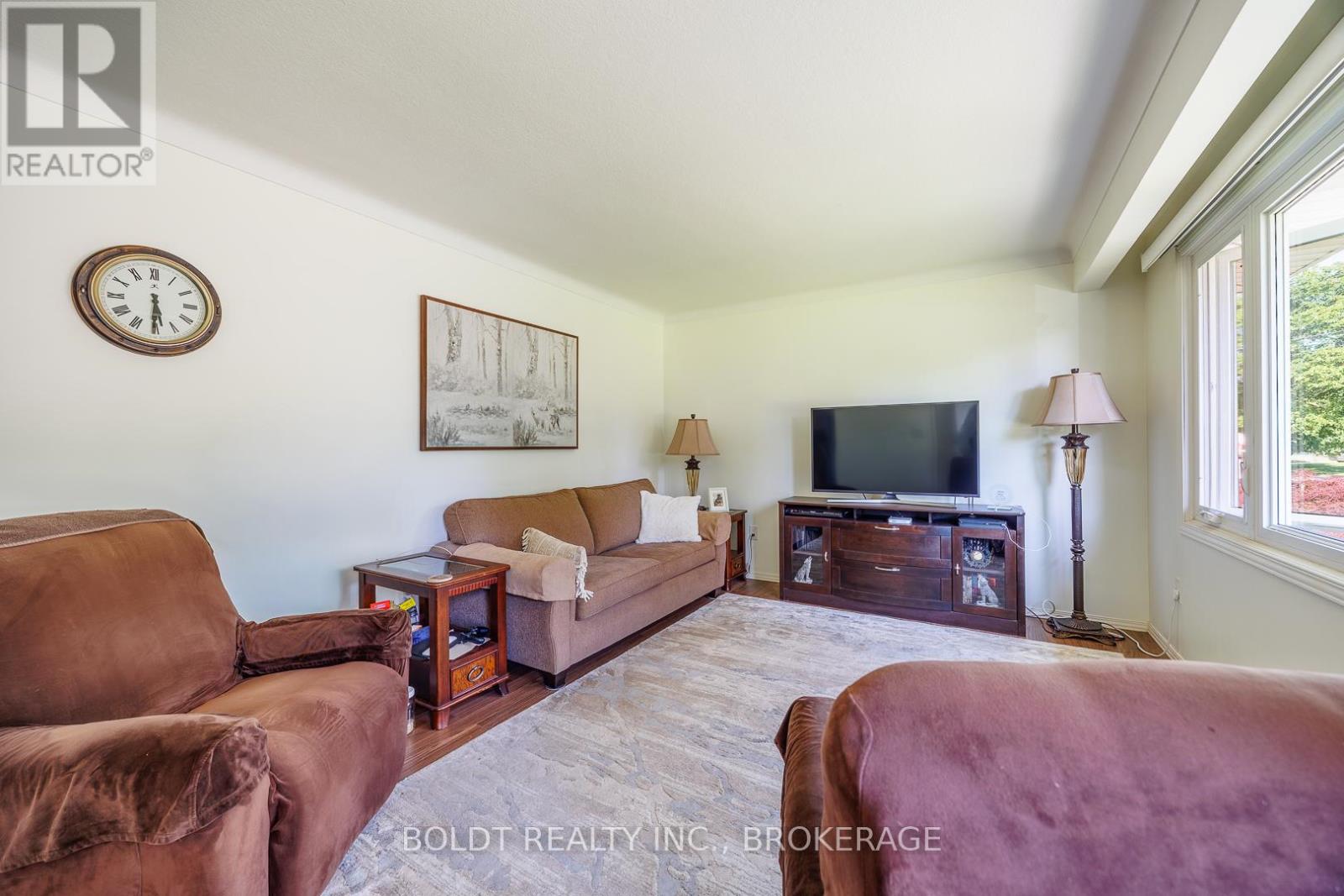 53 Huntley Crescent, St. Catharines, Ontario  L2M 6E5 - Photo 7 - X13413480