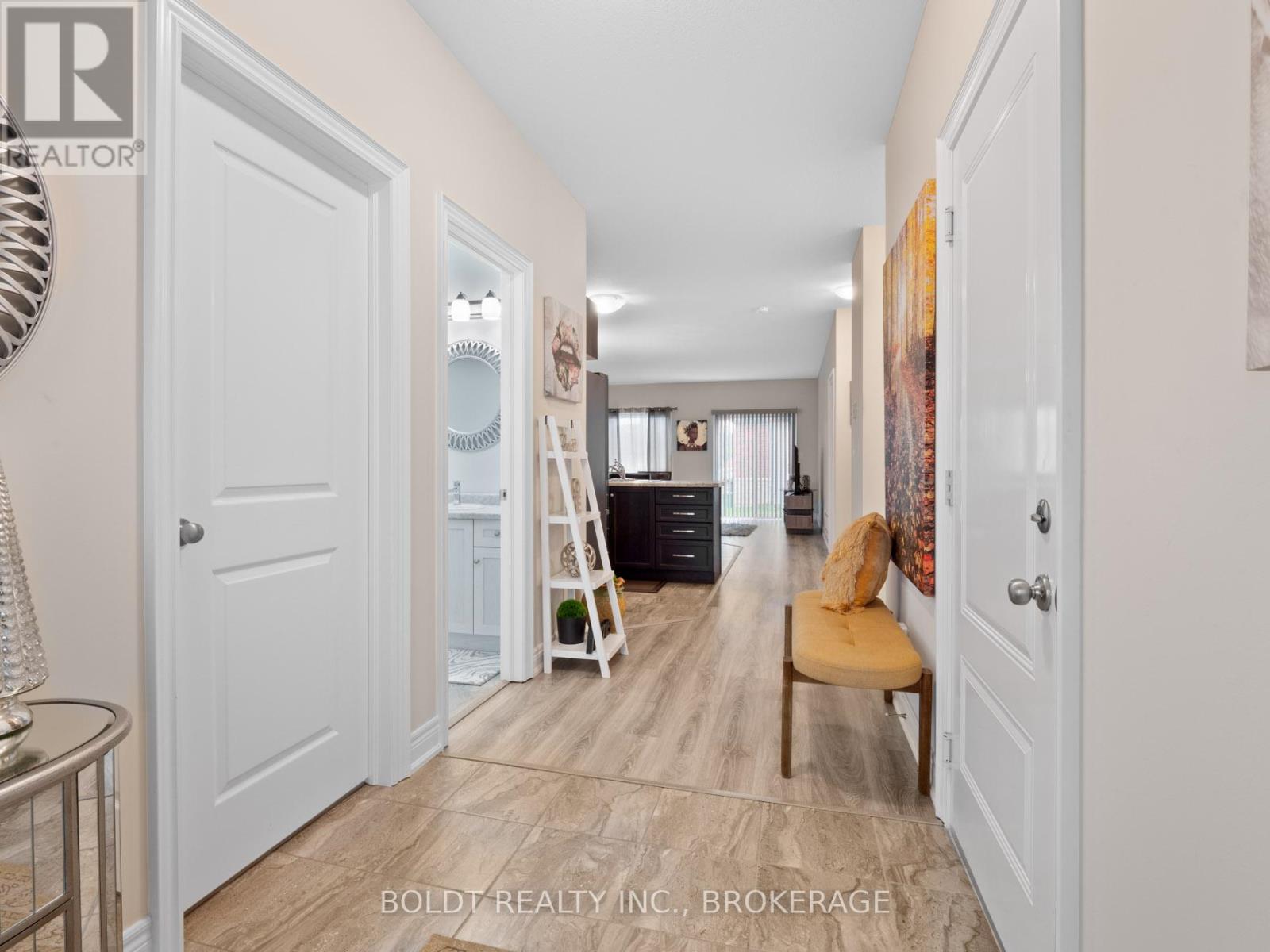 412 Hummel Crescent, Fort Erie, Ontario  L2A 0E8 - Photo 4 - X13414458