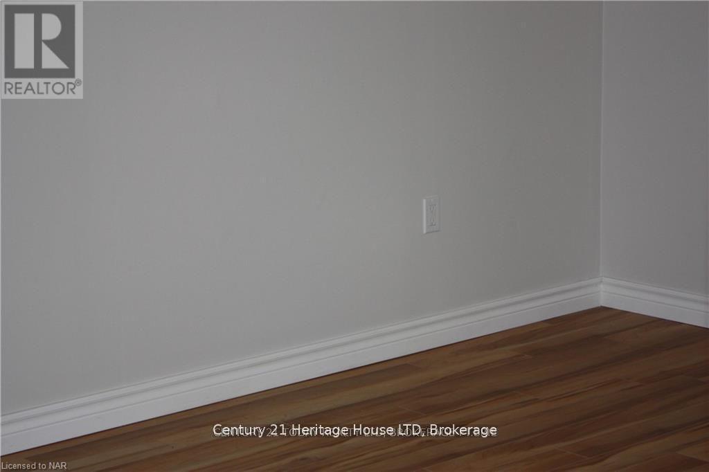 1 - 238 Bertie Street, Fort Erie, Ontario  L2A 1Z3 - Photo 11 - X13416506