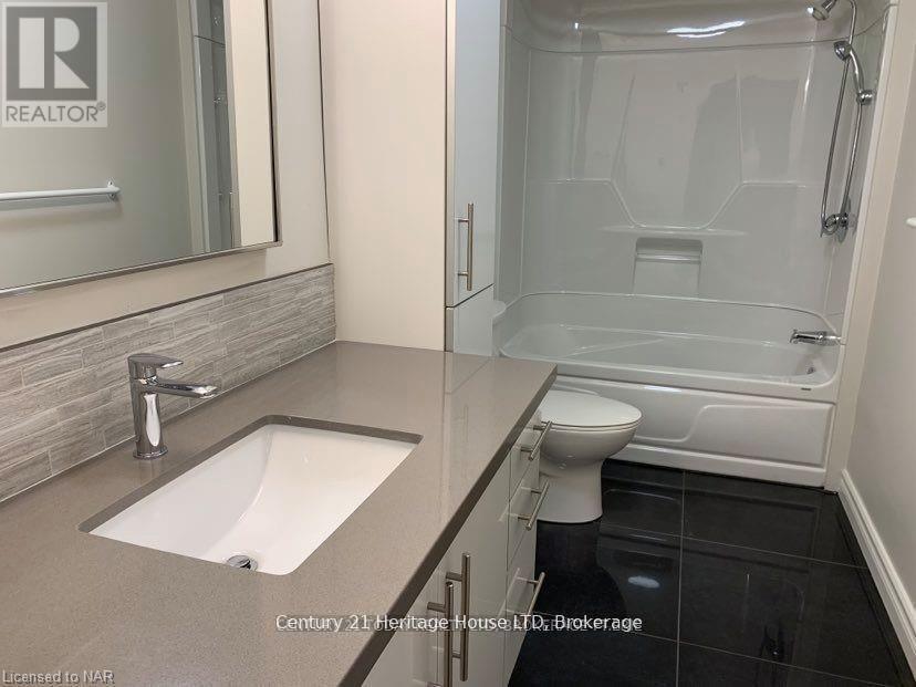 1 - 238 Bertie Street, Fort Erie, Ontario  L2A 1Z3 - Photo 4 - X13416506