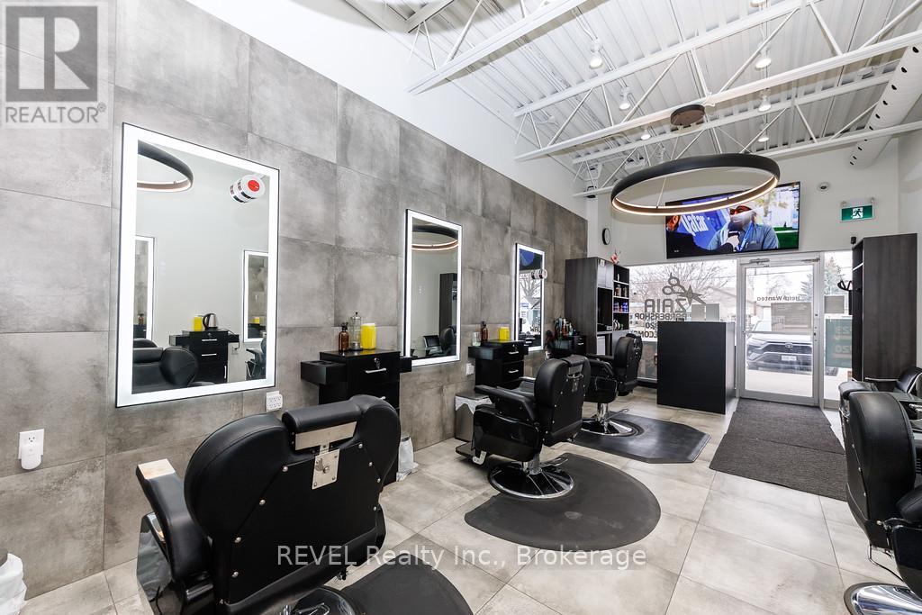 120 Welland Avenue, St. Catharines, Ontario  L2R 2N3 - Photo 4 - X13416814