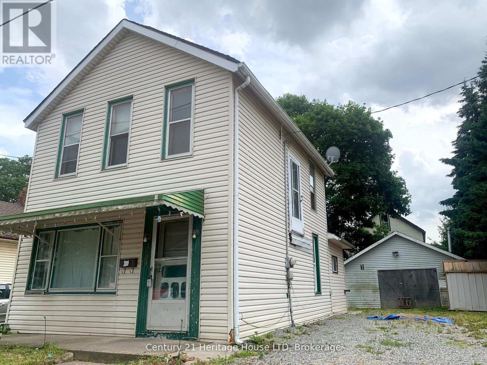 4624 Jepson Street, Niagara Falls, Ontario  L2E 1J4 - Photo 1 - X13430358