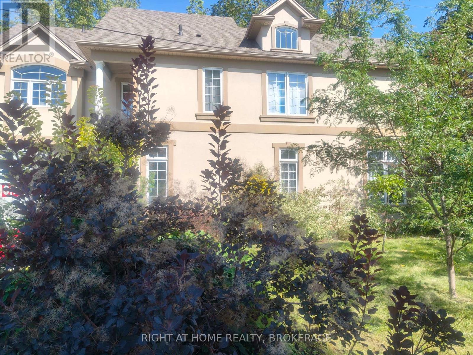 22 Ursula Avenue, St. Catharines, Ontario  L2T 1T1 - Photo 1 - X13432216