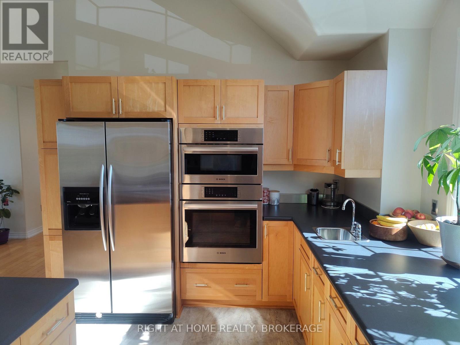22 Ursula Avenue, St. Catharines, Ontario  L2T 1T1 - Photo 22 - X13432216