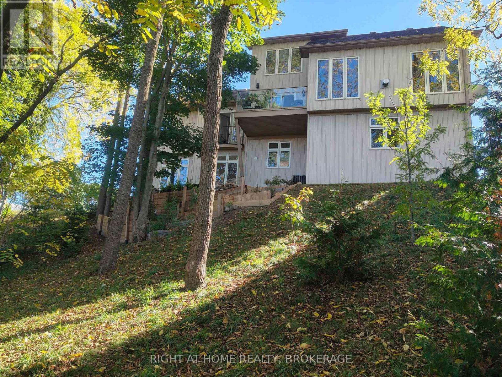 22 Ursula Avenue, St. Catharines, Ontario  L2T 1T1 - Photo 7 - X13432216