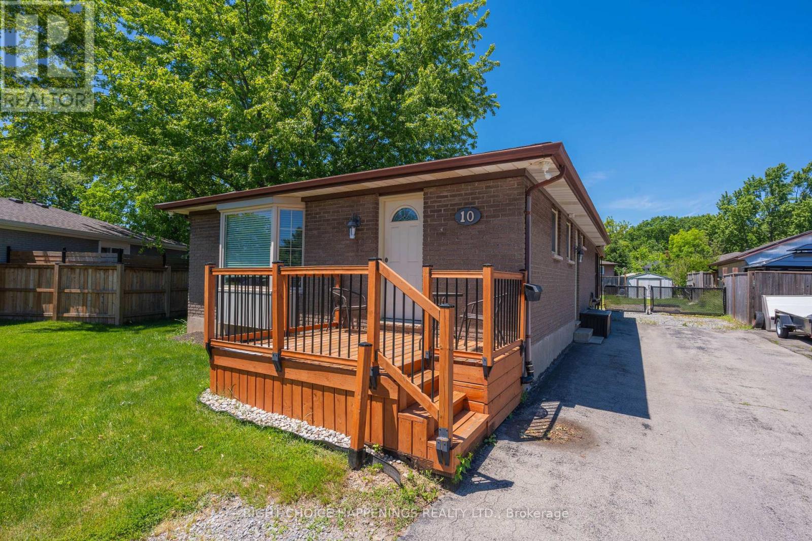 10 Newleaf Crescent, Welland, Ontario  L3C 6B4 - Photo 2 - X13435782