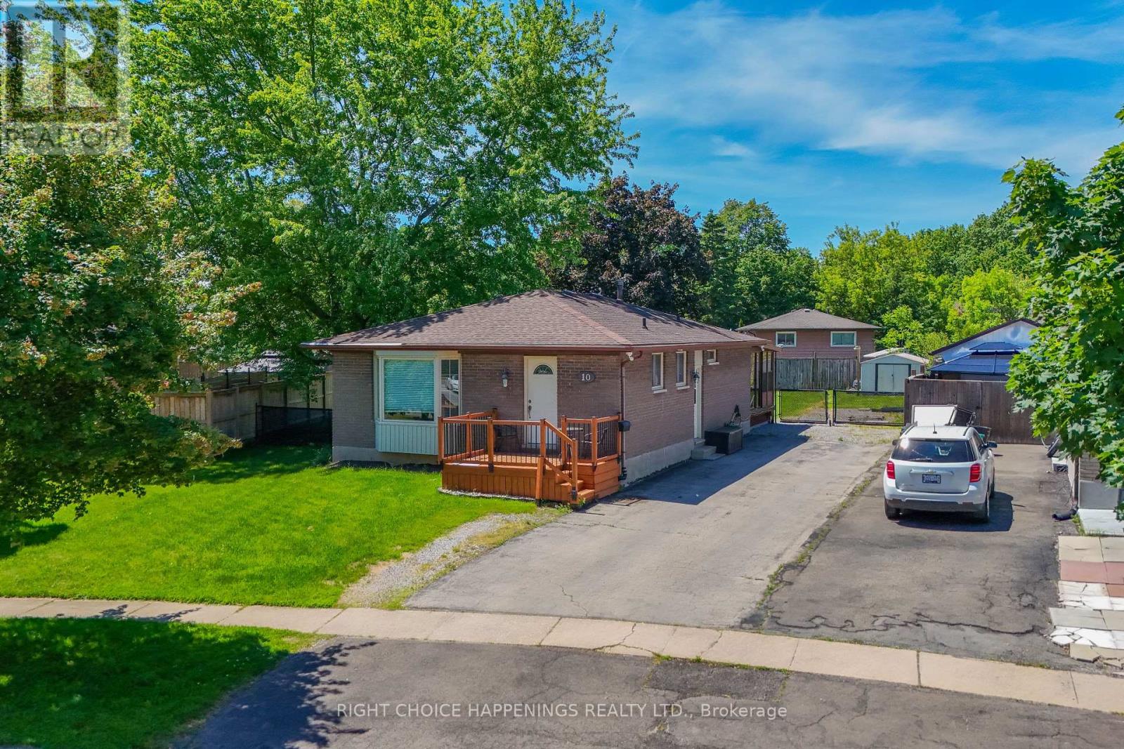 10 Newleaf Crescent, Welland, Ontario  L3C 6B4 - Photo 3 - X13435782