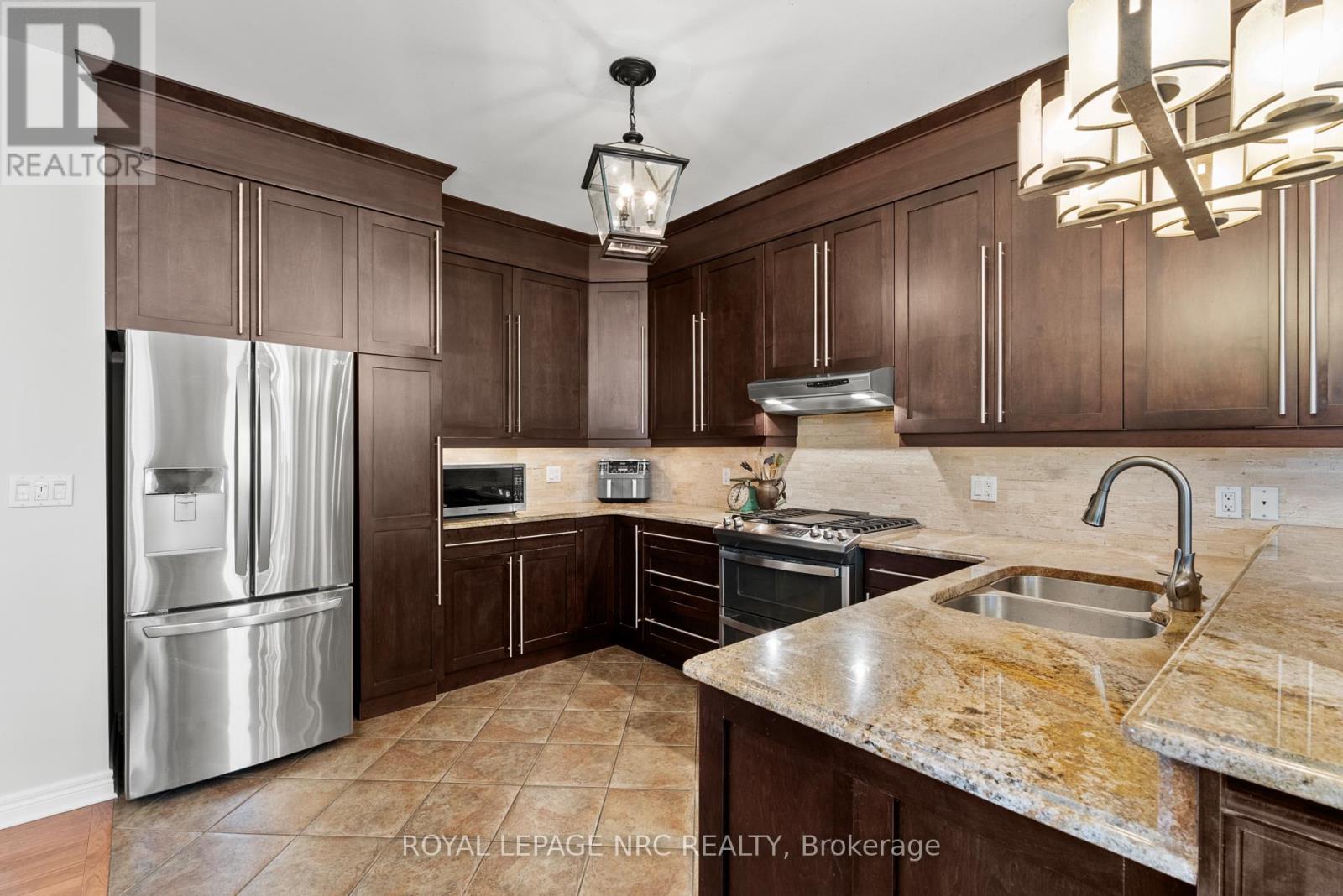 31 Annmarie Drive, Niagara-On-The-Lake, Ontario  L0S 1T0 - Photo 10 - X13436640