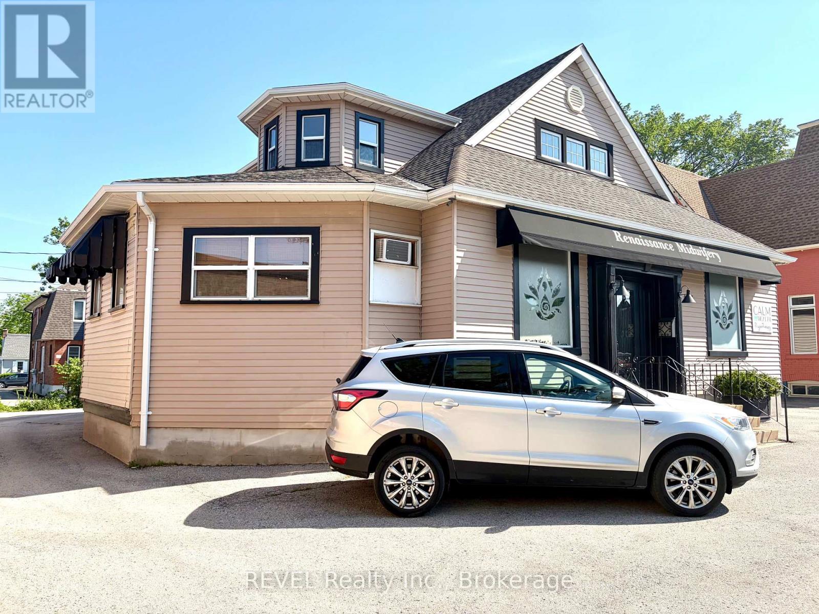 196 East Main Street, Welland, Ontario  L3B 3W8 - Photo 9 - X13442614