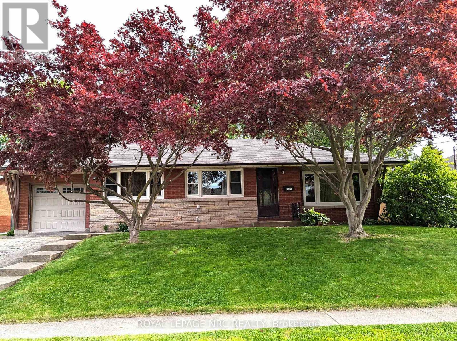 6094 Stevens Street, Niagara Falls, Ontario  L2E 3A3 - Photo 1 - X13443514