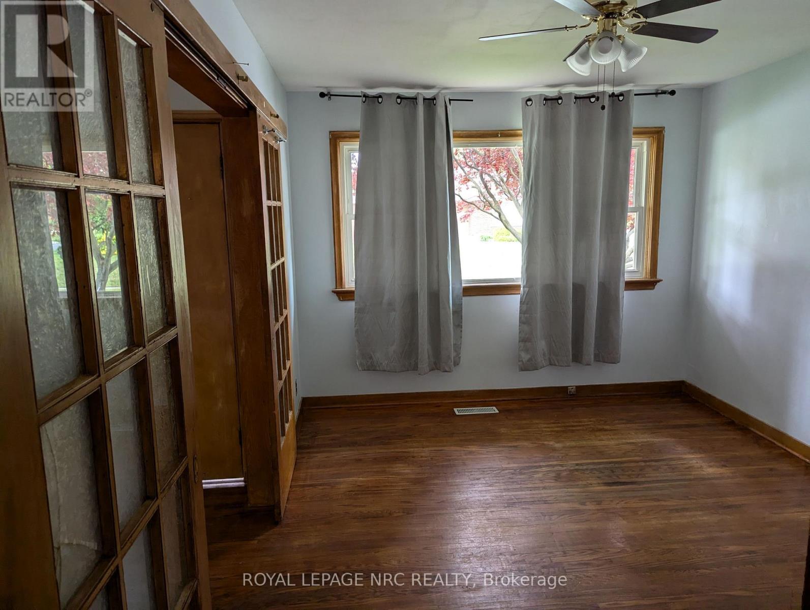 6094 Stevens Street, Niagara Falls, Ontario  L2E 3A3 - Photo 11 - X13443514