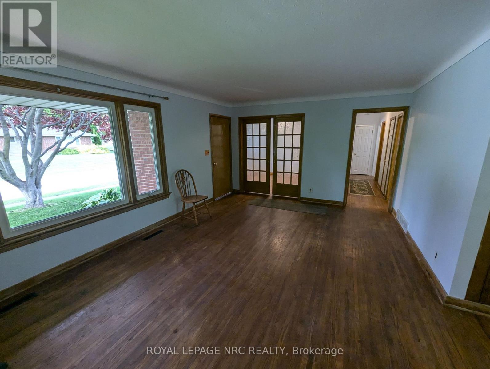 6094 Stevens Street, Niagara Falls, Ontario  L2E 3A3 - Photo 12 - X13443514