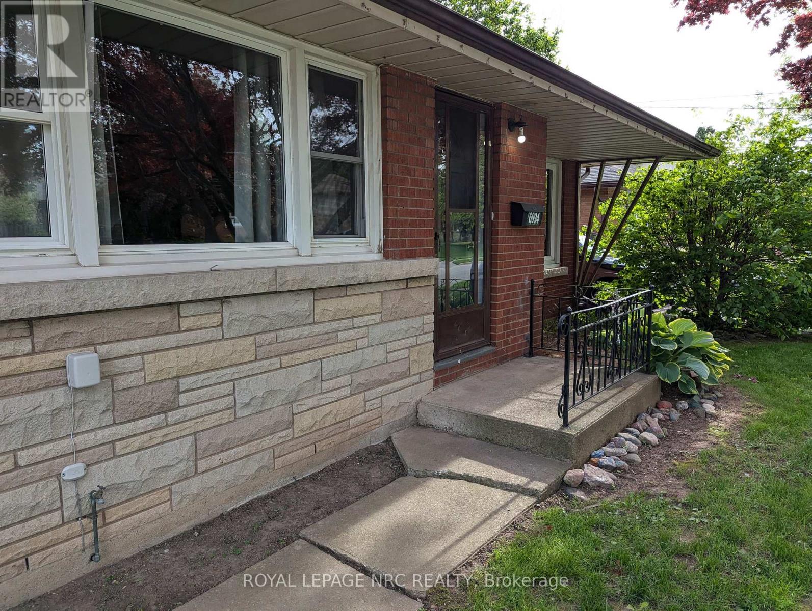 6094 Stevens Street, Niagara Falls, Ontario  L2E 3A3 - Photo 3 - X13443514