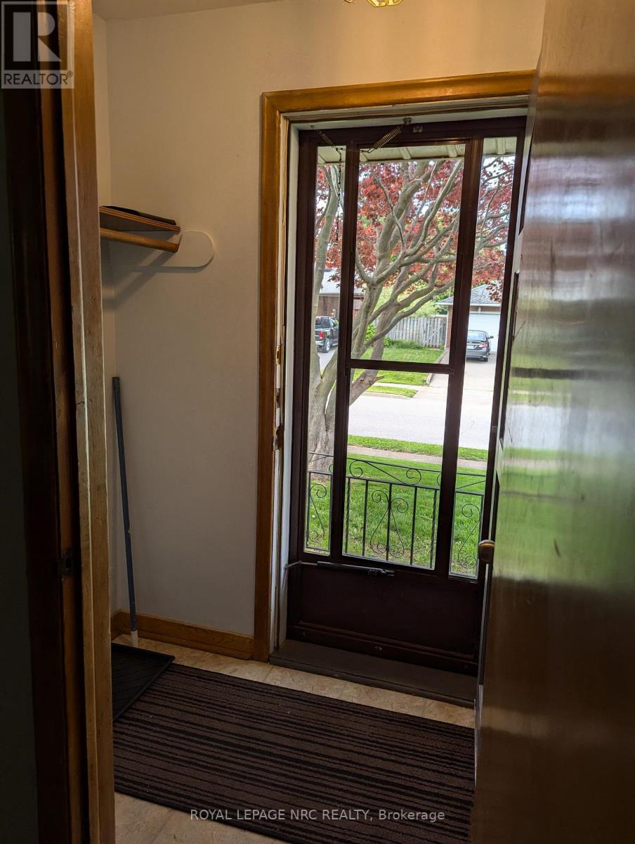 6094 Stevens Street, Niagara Falls, Ontario  L2E 3A3 - Photo 4 - X13443514