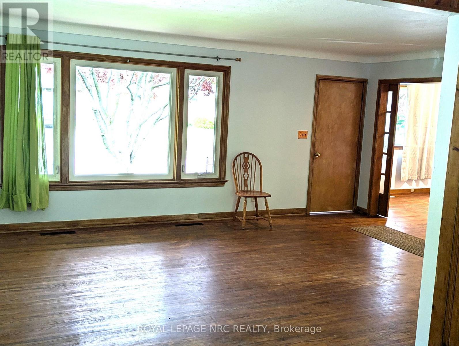 6094 Stevens Street, Niagara Falls, Ontario  L2E 3A3 - Photo 9 - X13443514