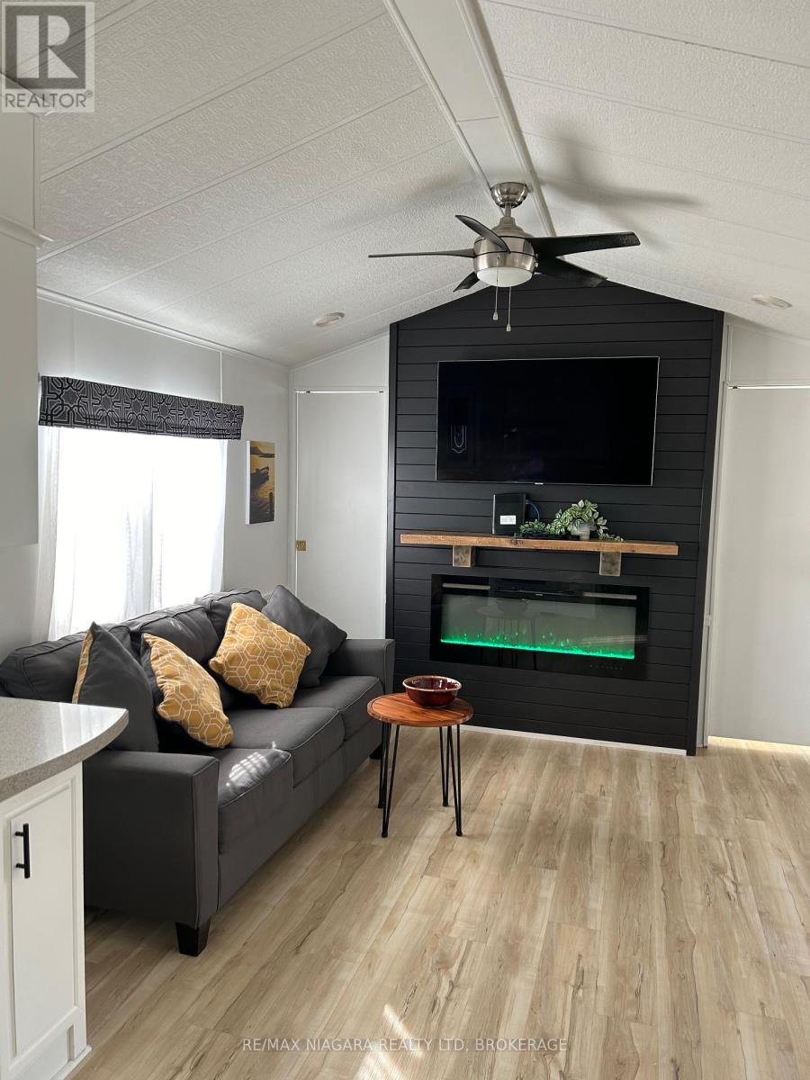 48 Quarry View Village, Port Colborne, Ontario  L0S 1R0 - Photo 4 - X13444026