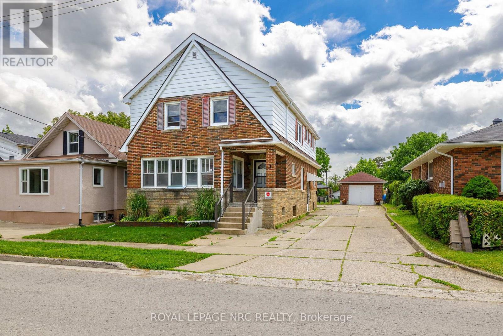 9 Water Street, Thorold, Ontario  L2V 2J9 - Photo 1 - X13445184