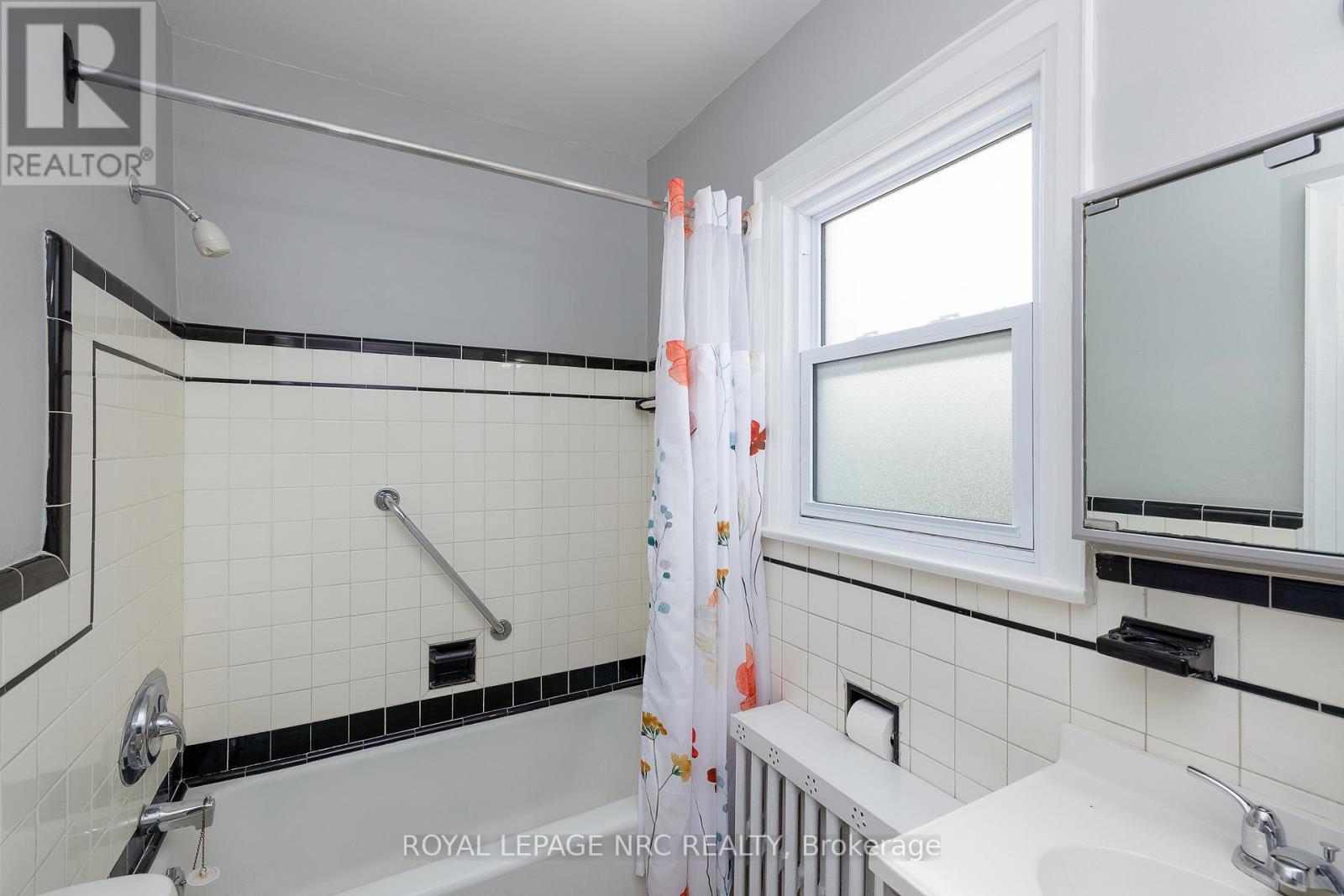 9 Water Street, Thorold, Ontario  L2V 2J9 - Photo 13 - X13445184