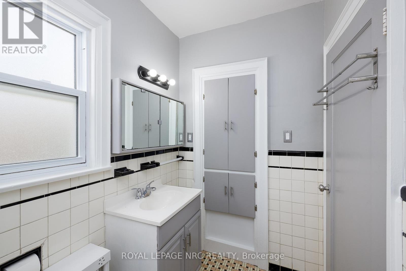 9 Water Street, Thorold, Ontario  L2V 2J9 - Photo 14 - X13445184