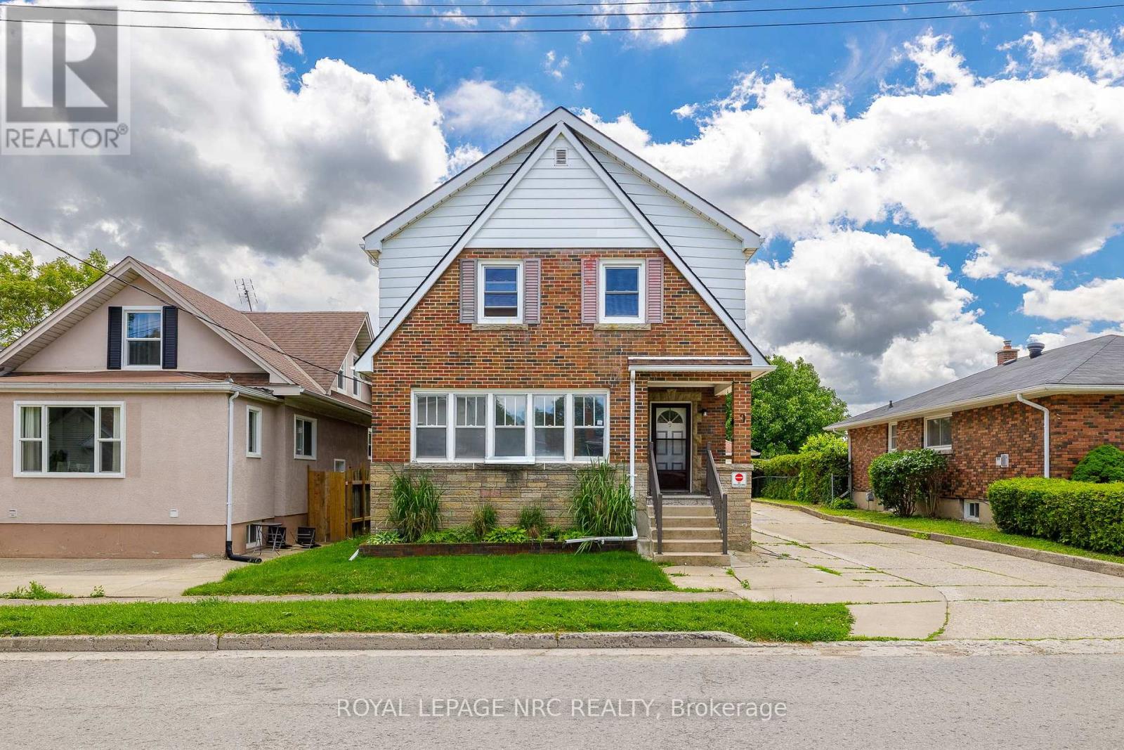 9 Water Street, Thorold, Ontario  L2V 2J9 - Photo 2 - X13445184