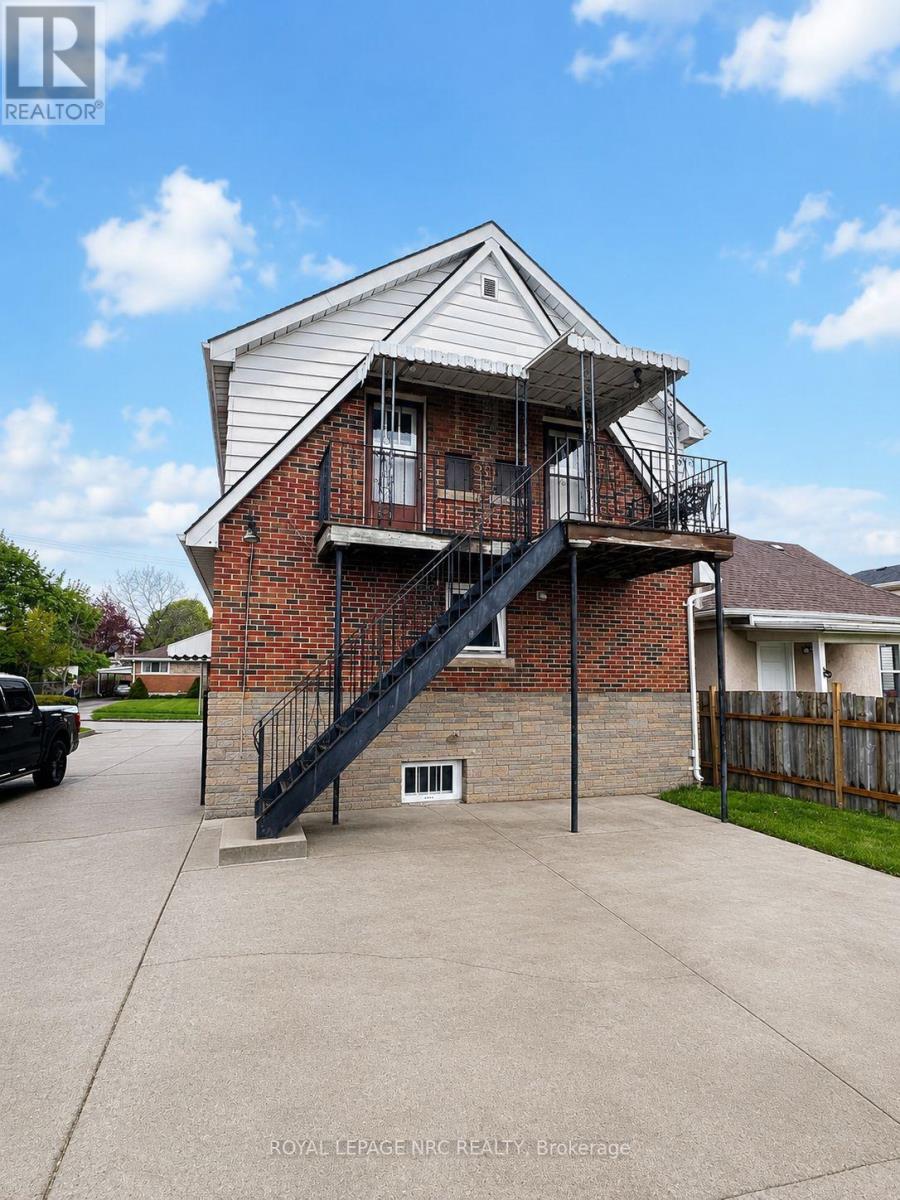 9 Water Street, Thorold, Ontario  L2V 2J9 - Photo 3 - X13445184