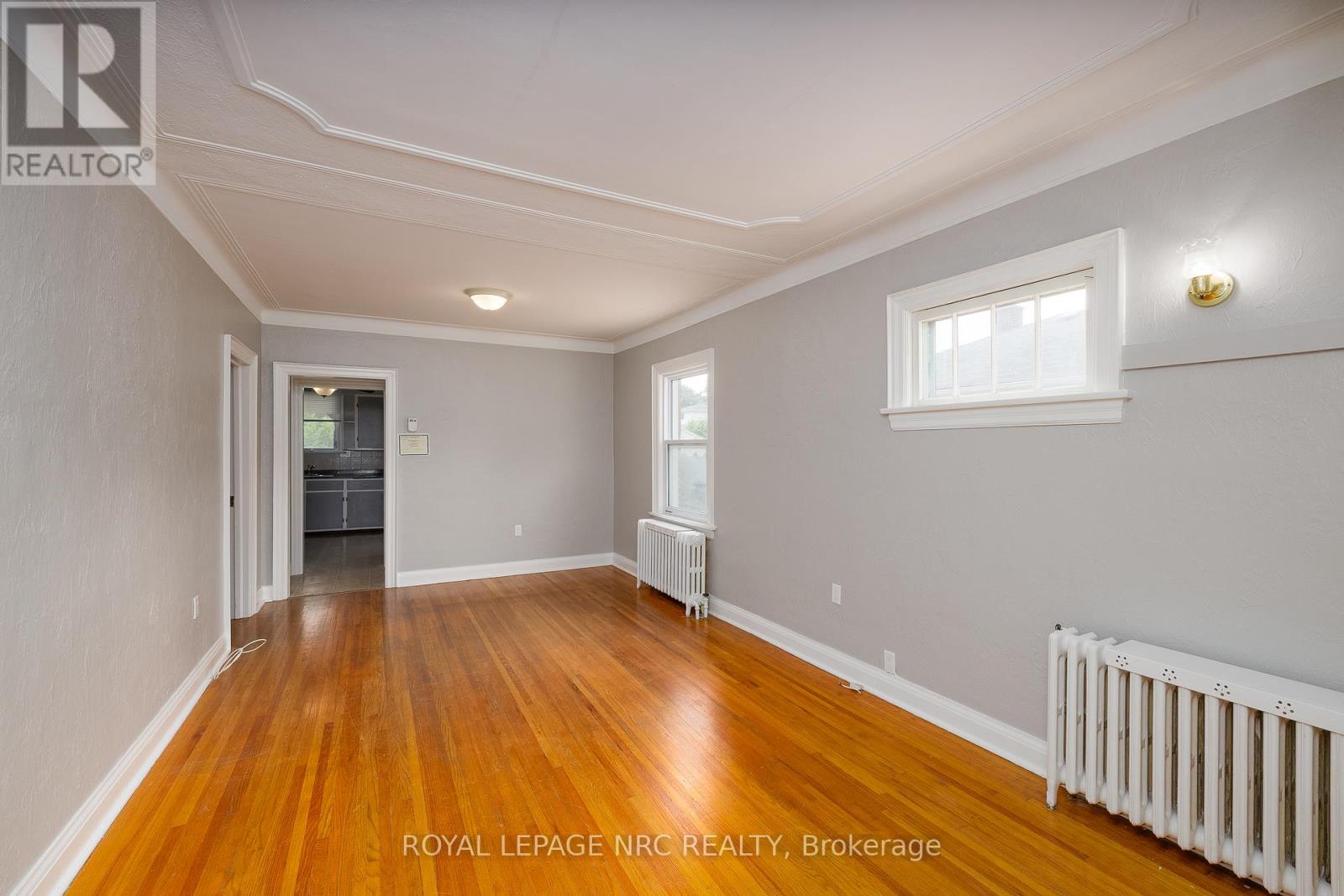 9 Water Street, Thorold, Ontario  L2V 2J9 - Photo 5 - X13445184