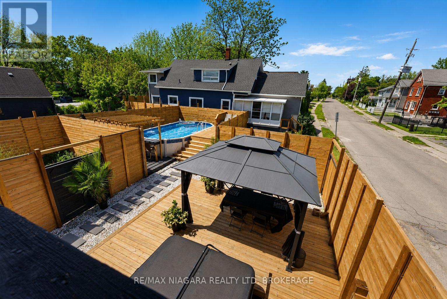 6043 Main Street, Niagara Falls, Ontario  L2G 6A1 - Photo 16 - X13446282