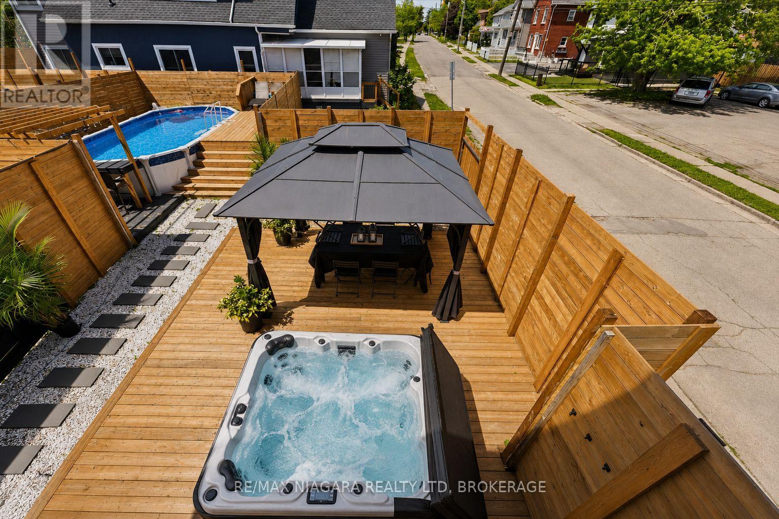6043 Main Street, Niagara Falls, Ontario  L2G 6A1 - Photo 17 - X13446282