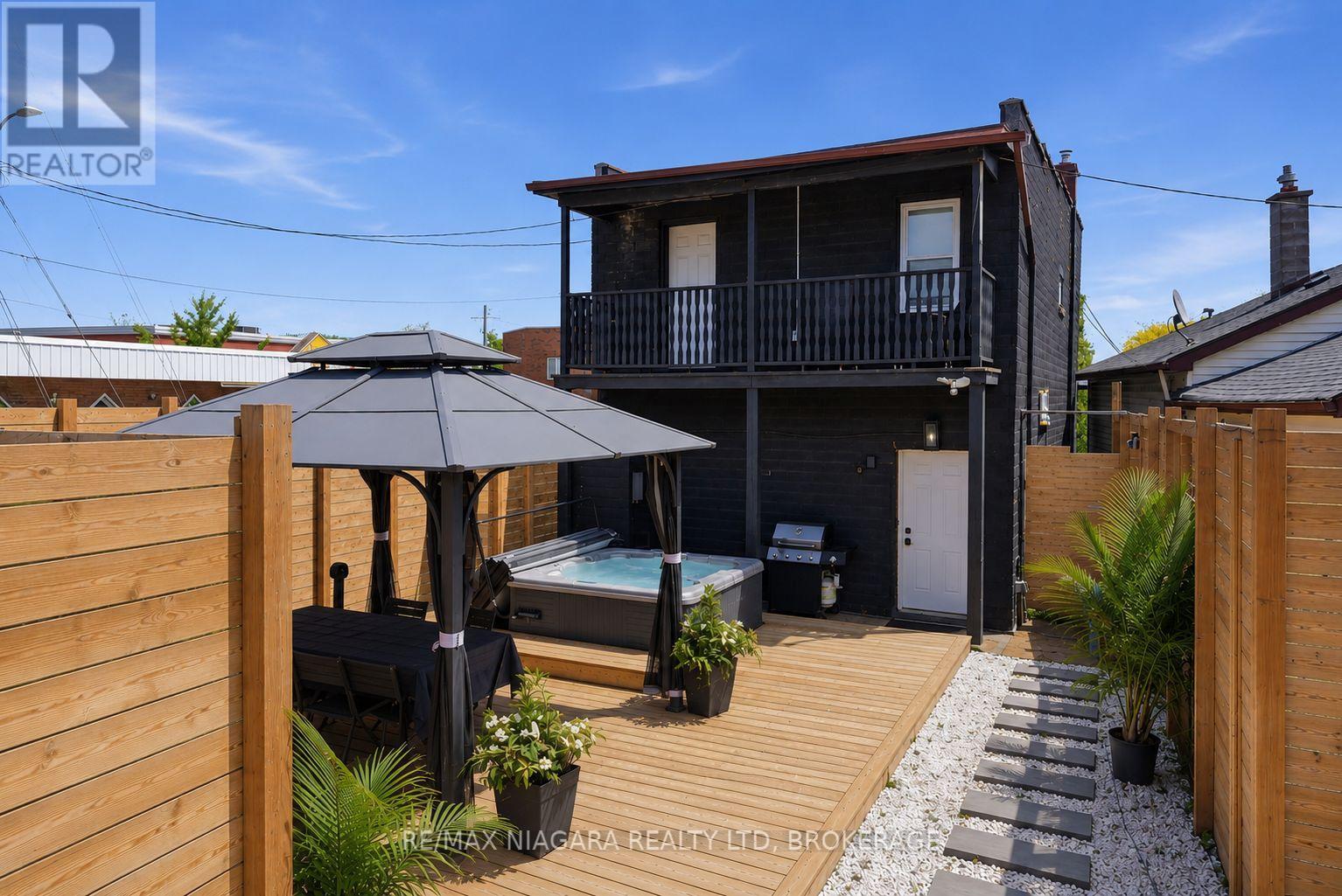 6043 Main Street, Niagara Falls, Ontario  L2G 6A1 - Photo 27 - X13446282