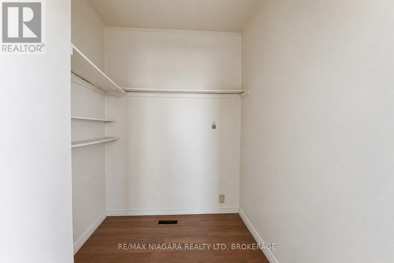 6043 Main Street, Niagara Falls, Ontario  L2G 6A1 - Photo 33 - X13446282