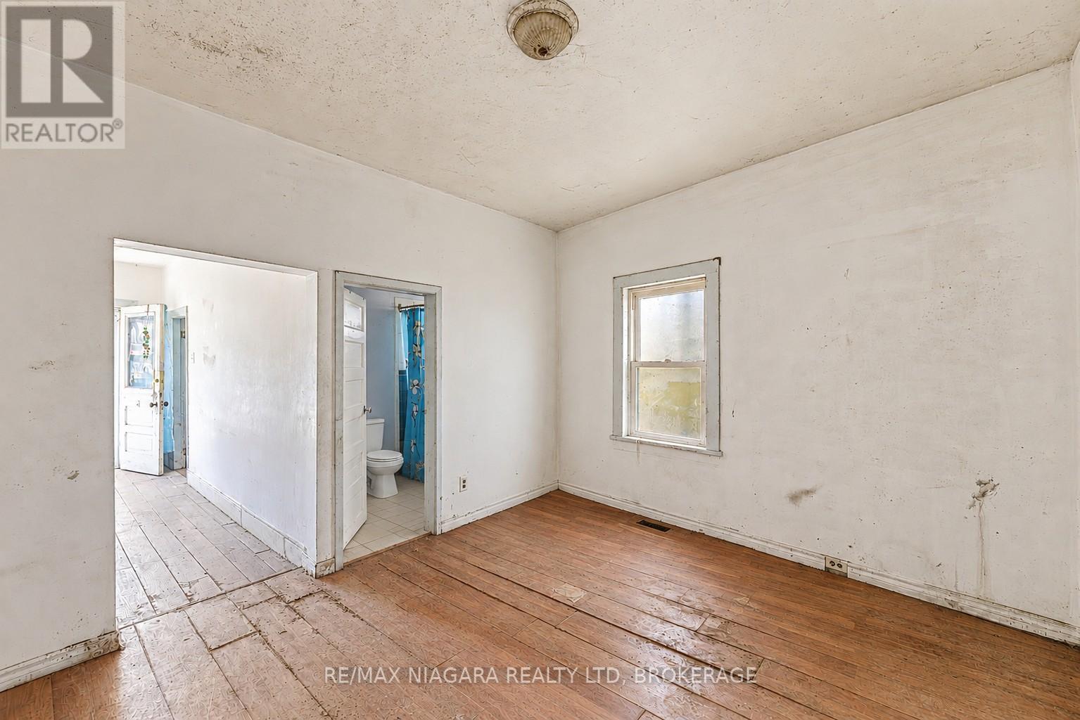 6043 Main Street, Niagara Falls, Ontario  L2G 6A1 - Photo 34 - X13446282