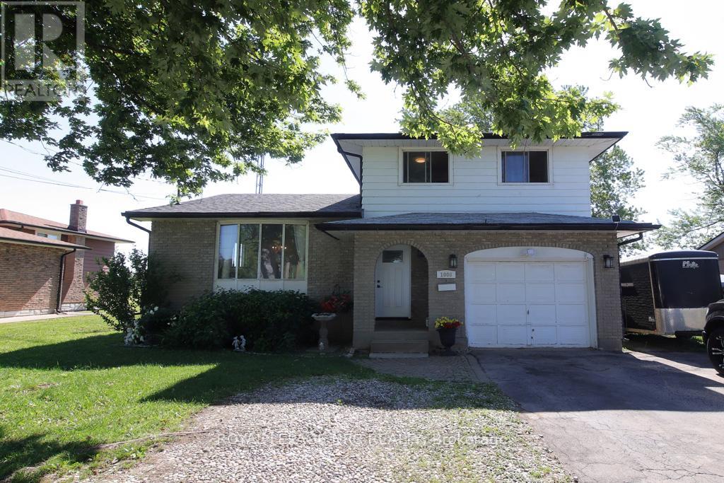 1006 Crescent Road, Fort Erie, Ontario  L2A 5X6 - Photo 1 - X13450900