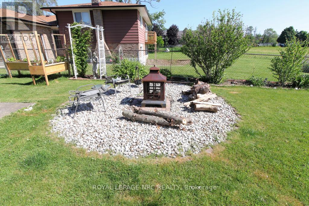 1006 Crescent Road, Fort Erie, Ontario  L2A 5X6 - Photo 10 - X13450900