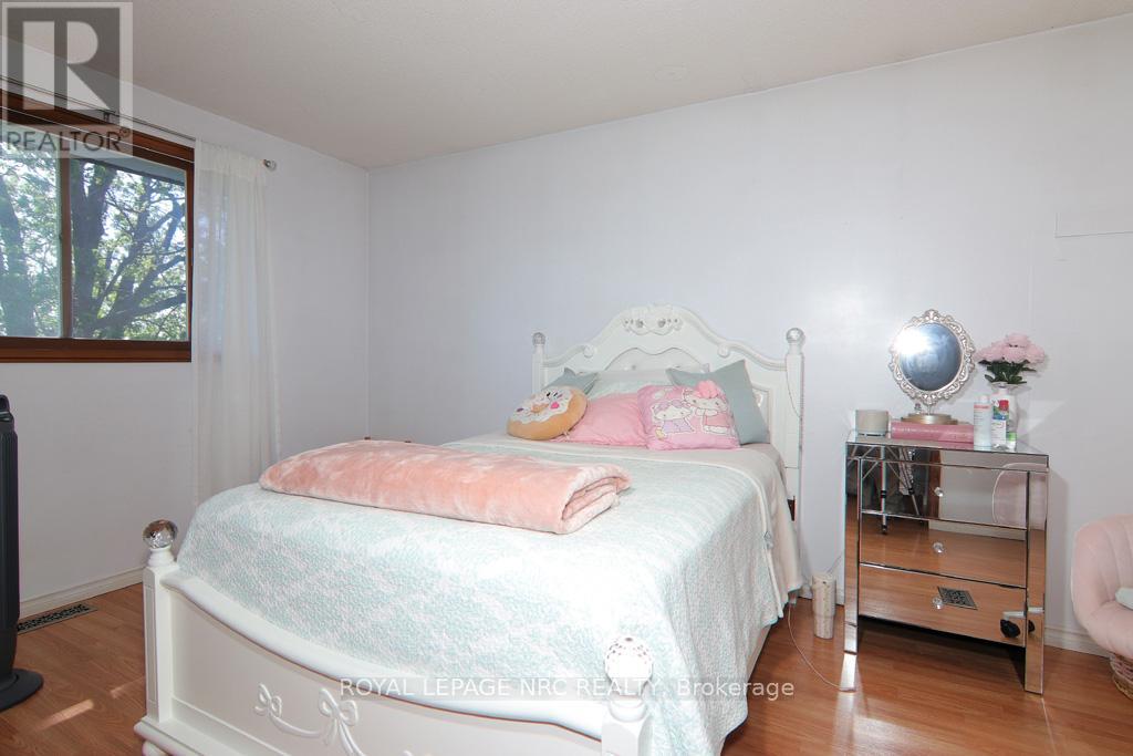 1006 Crescent Road, Fort Erie, Ontario  L2A 5X6 - Photo 37 - X13450900
