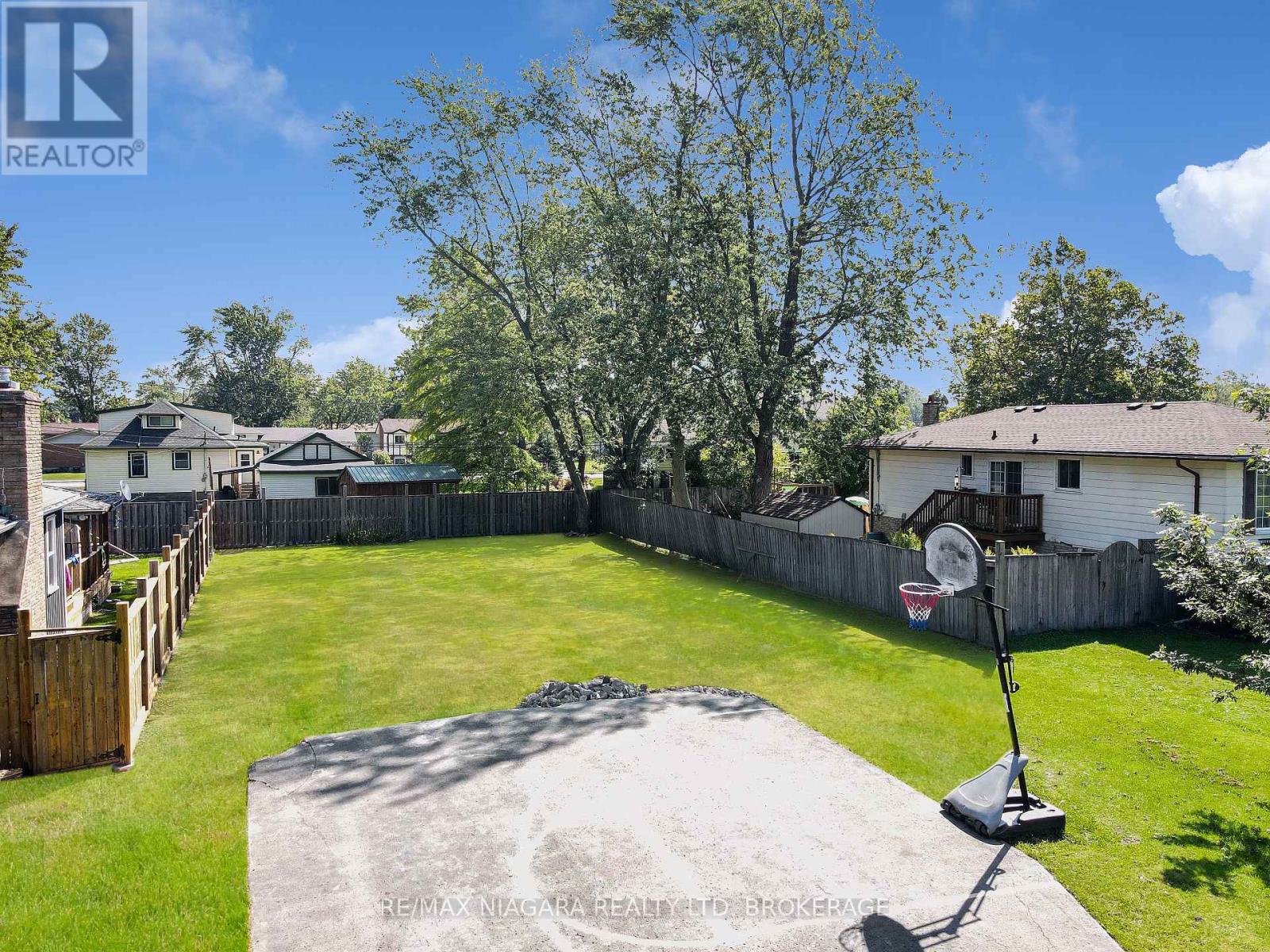 V/l Daytona Drive, Fort Erie, Ontario  L2A 4Z2 - Photo 2 - X13451380