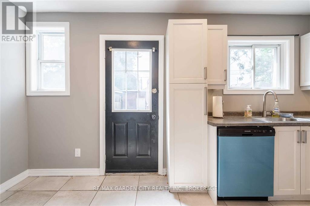96 Beechwood Avenue, Hamilton, Ontario  L8L 2S6 - Photo 19 - X13452436