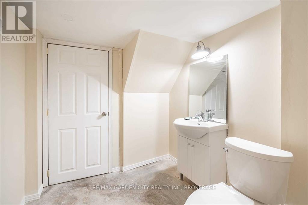 96 Beechwood Avenue, Hamilton, Ontario  L8L 2S6 - Photo 30 - X13452436
