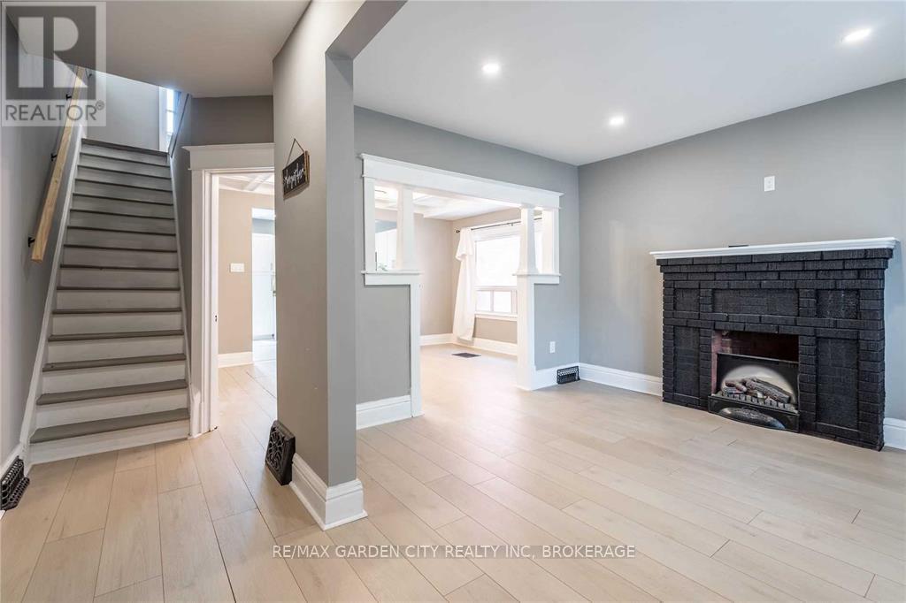 96 Beechwood Avenue, Hamilton, Ontario  L8L 2S6 - Photo 4 - X13452436
